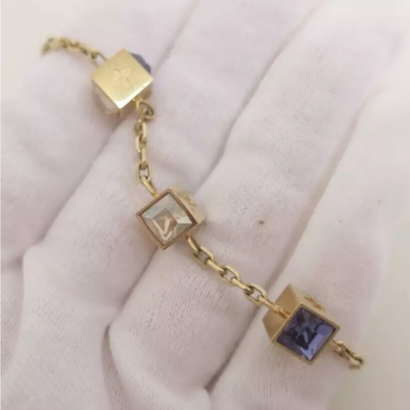 LOUIS VUITTON Collier Gamble Gold Bracelet - Picture 4 of 15